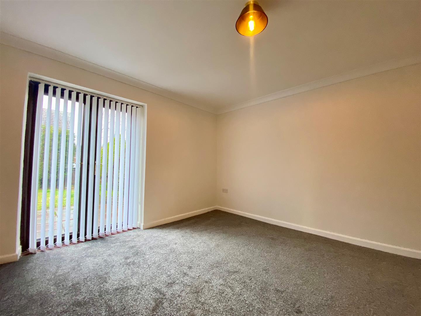 Crown Road, Kenfig Hill, Bridgend County Borough, CF33 6EN